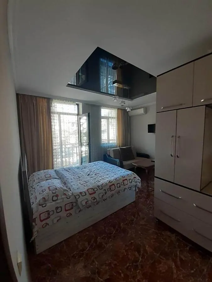Black Sea Apartment Батуми